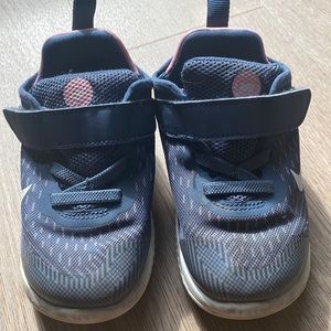 Toddler Nike sneakers